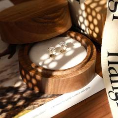 Nangi fine jewelry - earring in gold