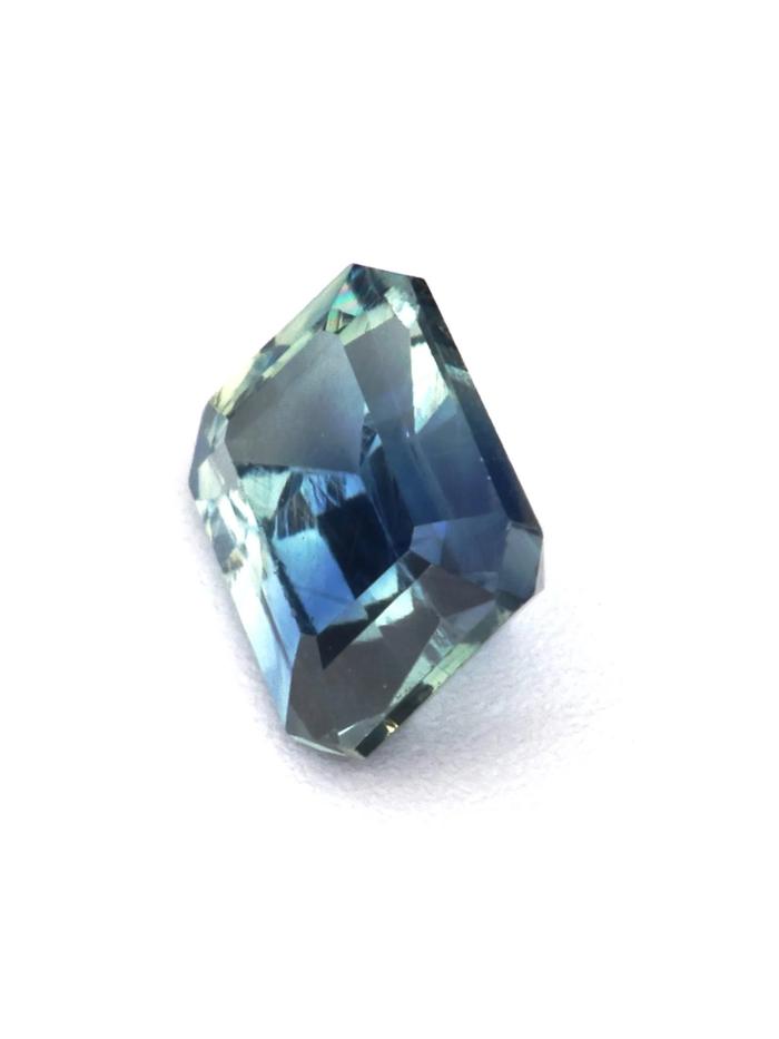 Nangi fine jewelry - teal / Peacock gemstone in gold