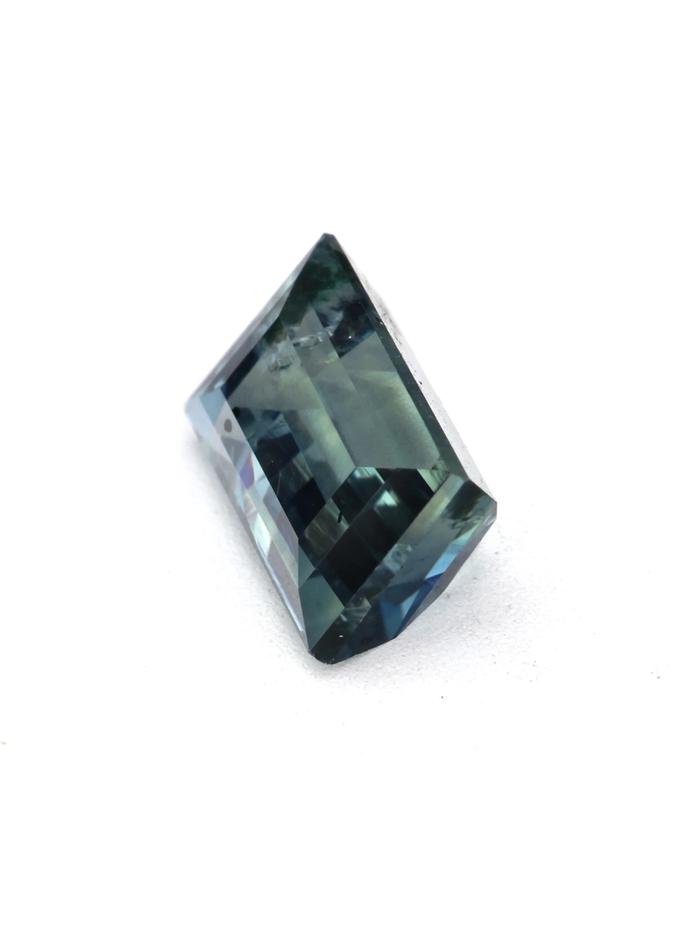 Nangi fine jewelry - blue gemstone in gold