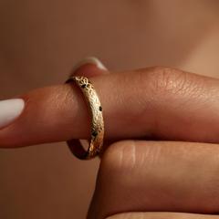 Nangi fine jewelry - black sapphire ring in gold