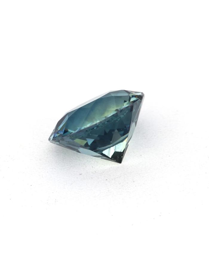 Nangi fine jewelry - teal / Peacock sapphire gemstone in gold