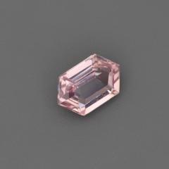Nangi fine jewelry - pink gemstone in gold