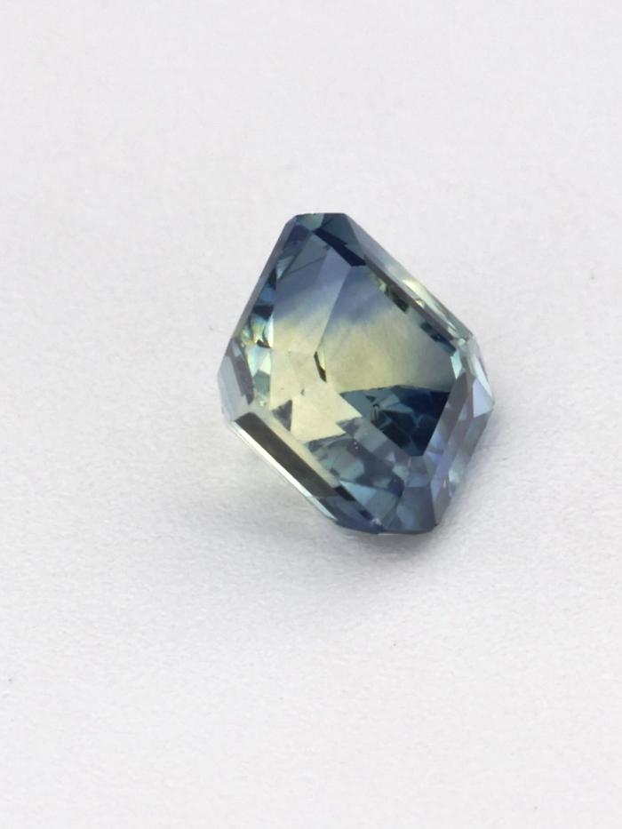 Nangi fine jewelry - teal / Peacock gemstone in gold