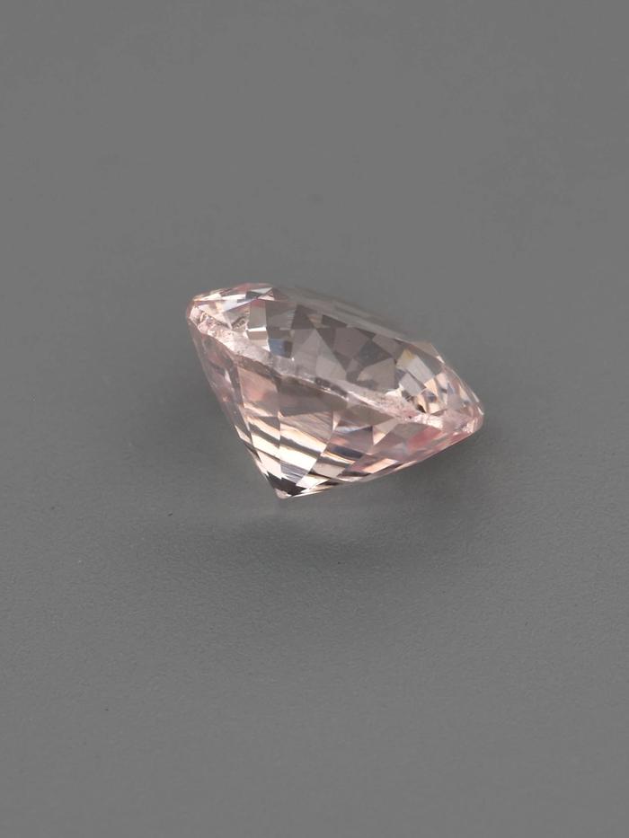 Nangi fine jewelry - champagne gemstone in gold