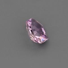 Nangi fine jewelry - pink gemstone in gold