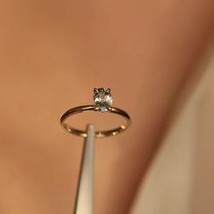 Nangi fine jewelry - green tourmaline ring in yellow gold