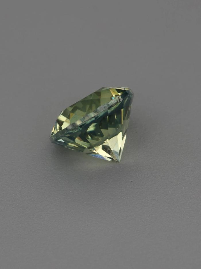 Nangi fine jewelry - yellow gemstone in gold