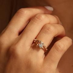 Nangi fine jewelry - orange tourmaline ring in yellow gold