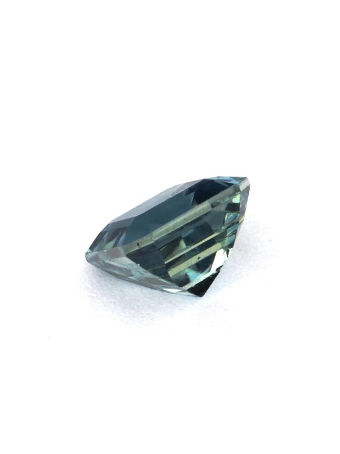 Nangi fine jewelry - blue gemstone in gold