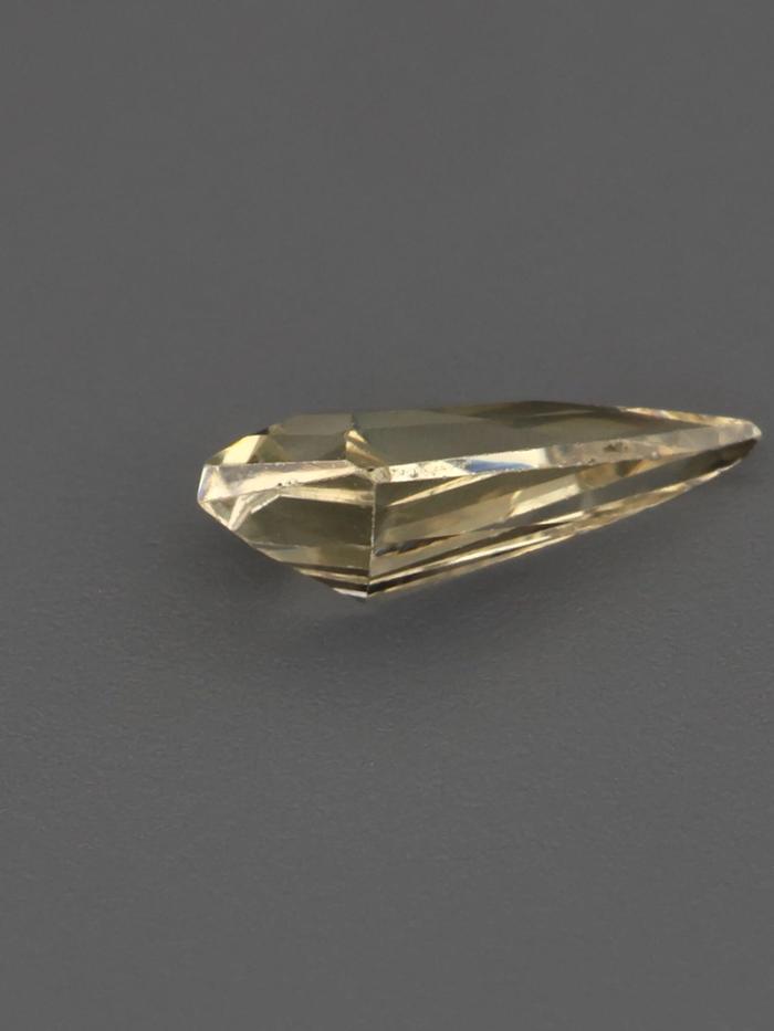 Nangi fine jewelry - champagne gemstone in gold