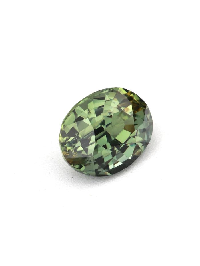 Nangi fine jewelry - green sapphire gemstone in gold