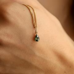 Nangi fine jewelry - green sapphire necklace in yellow gold