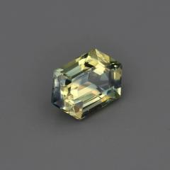 Nangi fine jewelry - green gemstone in gold