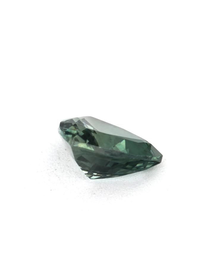 Nangi fine jewelry - green gemstone in gold