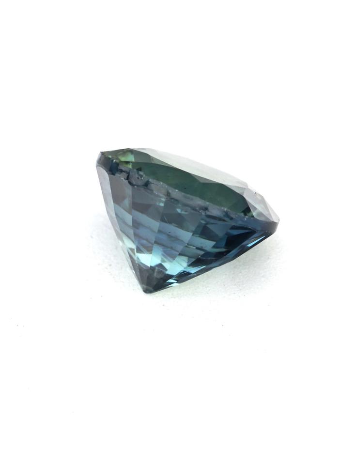Nangi fine jewelry - teal / Peacock sapphire gemstone in gold
