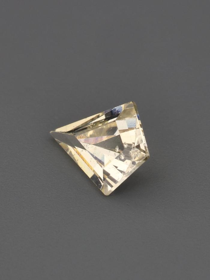 Nangi fine jewelry - champagne gemstone in gold