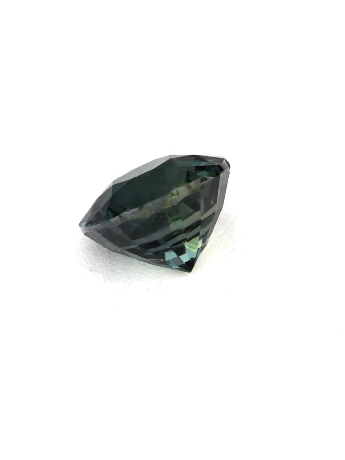 Nangi fine jewelry - green gemstone in gold
