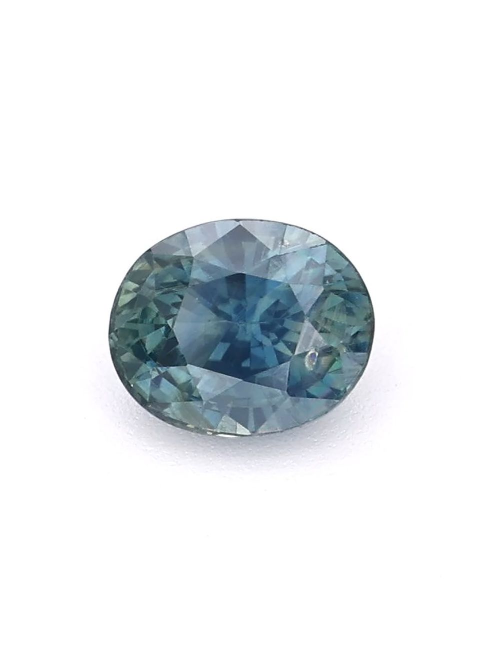 1.02 ct Bicolored, Oval Sapphire