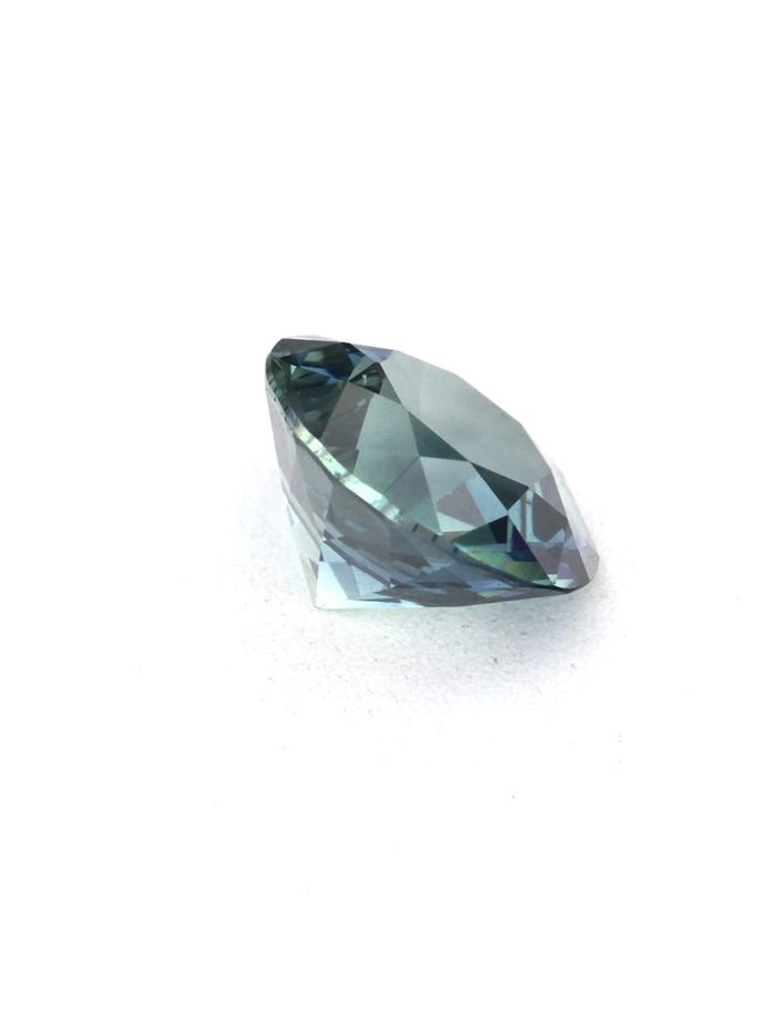 Nangi fine jewelry - blue sapphire gemstone in gold
