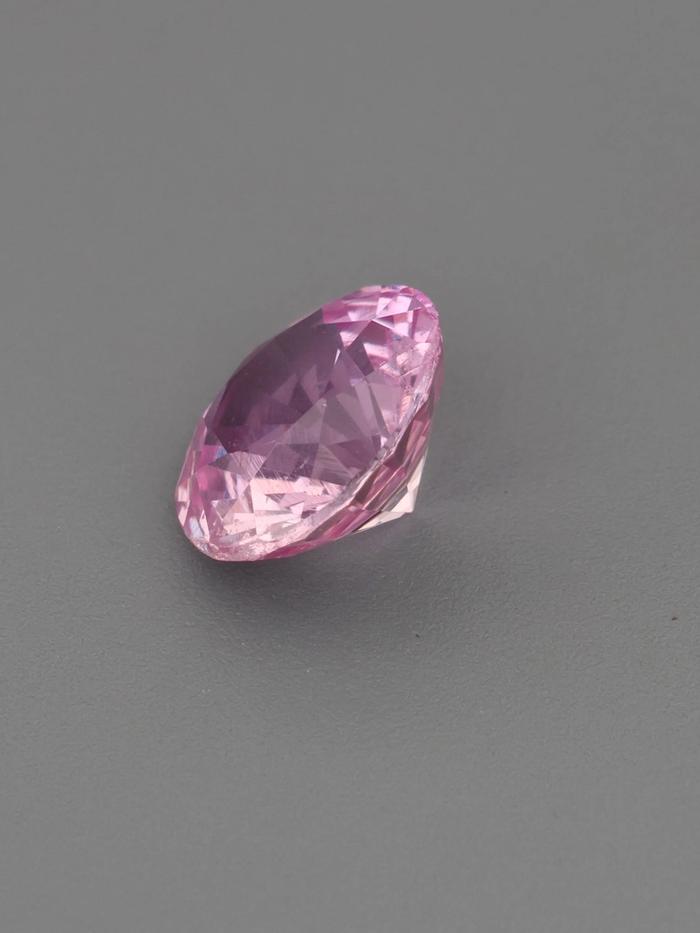Nangi fine jewelry - pink gemstone in gold