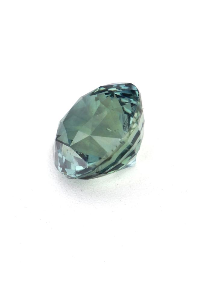 Nangi fine jewelry - green gemstone in gold