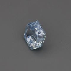 Nangi fine jewelry - blue gemstone in gold