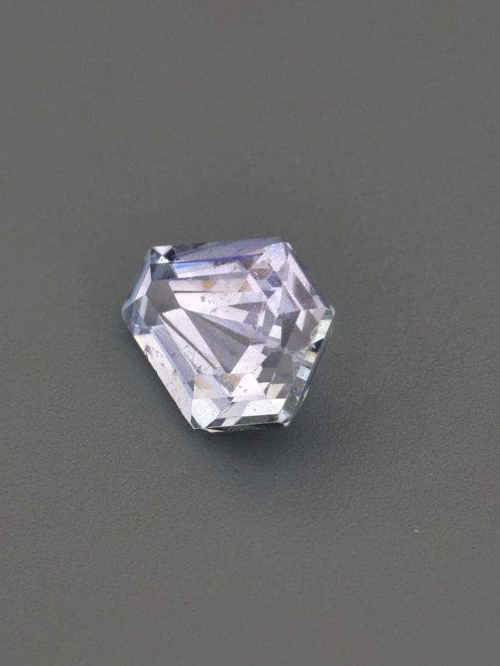 Nangi fine jewelry - purple gemstone in gold