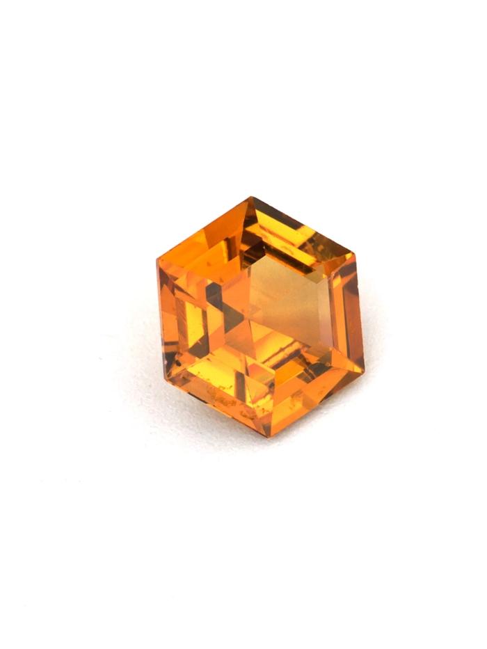 Nangi fine jewelry - orange gemstone in gold