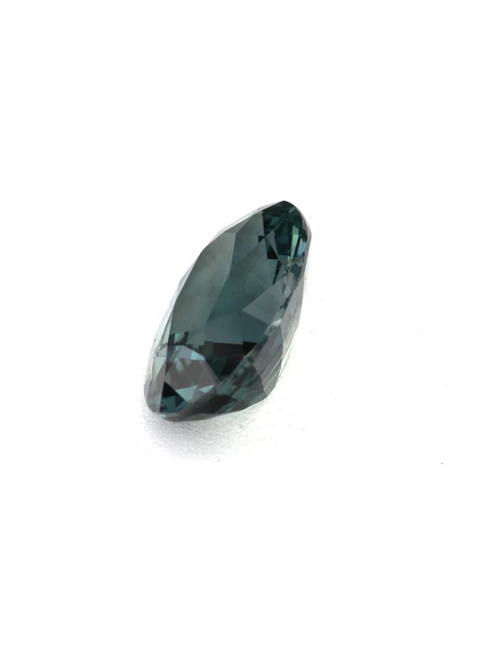 Nangi fine jewelry - green gemstone in gold