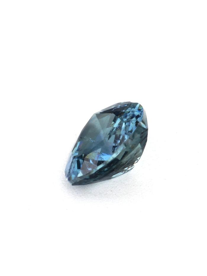 Nangi fine jewelry - blue gemstone in gold
