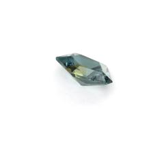 Nangi fine jewelry - green gemstone in gold