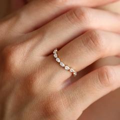 Nangi fine jewelry - ring in yellow gold