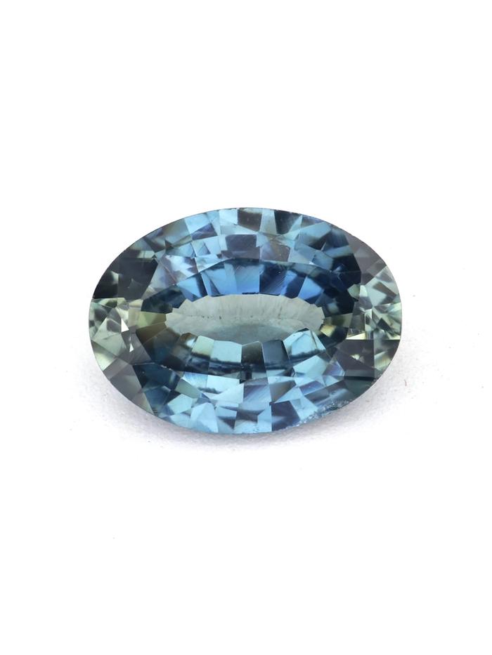 Nangi fine jewelry - blue sapphire gemstone in gold
