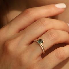 Nangi fine jewelry - teal / Peacock ring in yellow gold