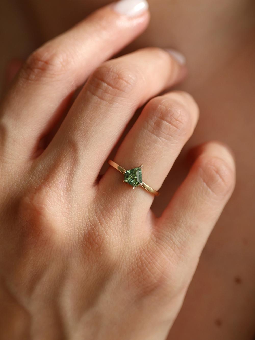Lagoon Peacock Shield Sapphire Ring
