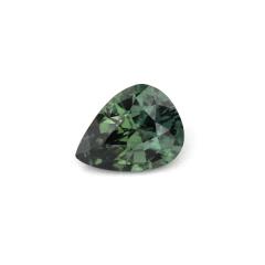 Nangi fine jewelry - green gemstone in gold