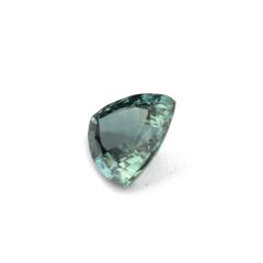 Nangi fine jewelry - green gemstone in gold