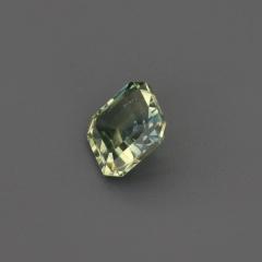 Nangi fine jewelry - green gemstone in gold