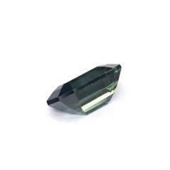 Nangi fine jewelry - green sapphire gemstone in gold