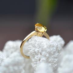 Nangi fine jewelry - yellow sapphire ring in yellow gold