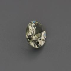 Nangi fine jewelry - green gemstone in gold