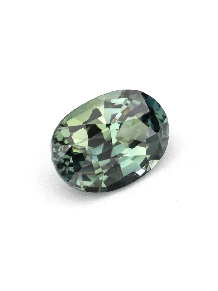 Nangi fine jewelry - green gemstone in gold