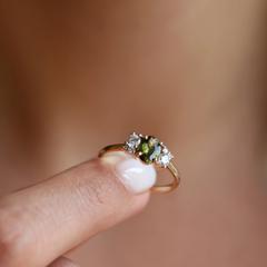 Nangi fine jewelry - green ring in gold