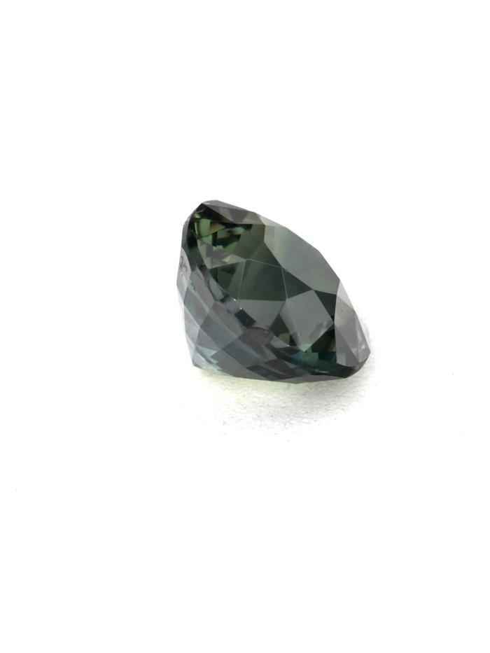 Nangi fine jewelry - green gemstone in gold