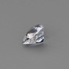 Nangi fine jewelry - white sapphire gemstone in gold