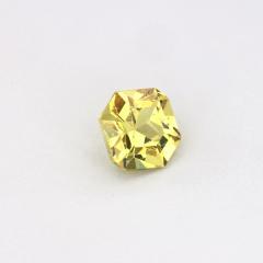 Nangi fine jewelry - yellow gemstone in gold