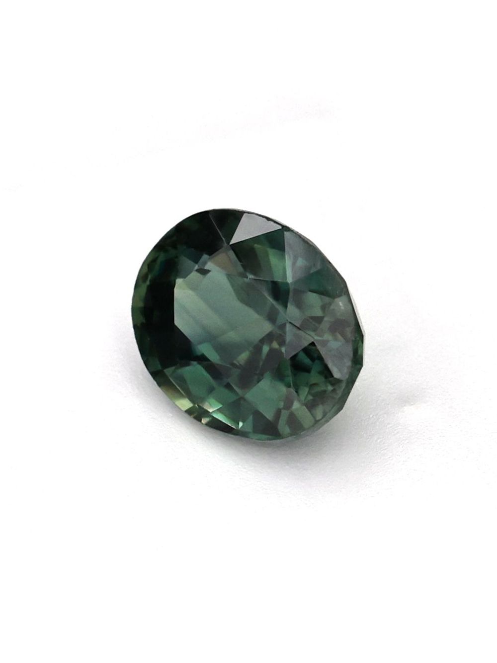 0.90 ct Green, Oval Sapphire