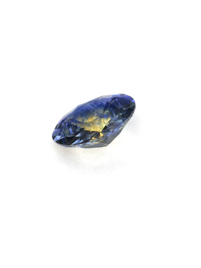 Nangi fine jewelry - blue gemstone in gold