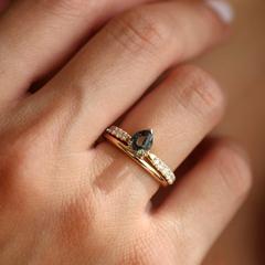 Nangi fine jewelry - brown sapphire ring in yellow gold