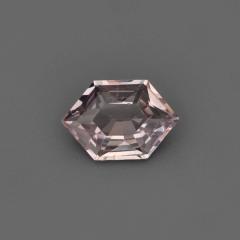 Nangi fine jewelry - pink gemstone in gold